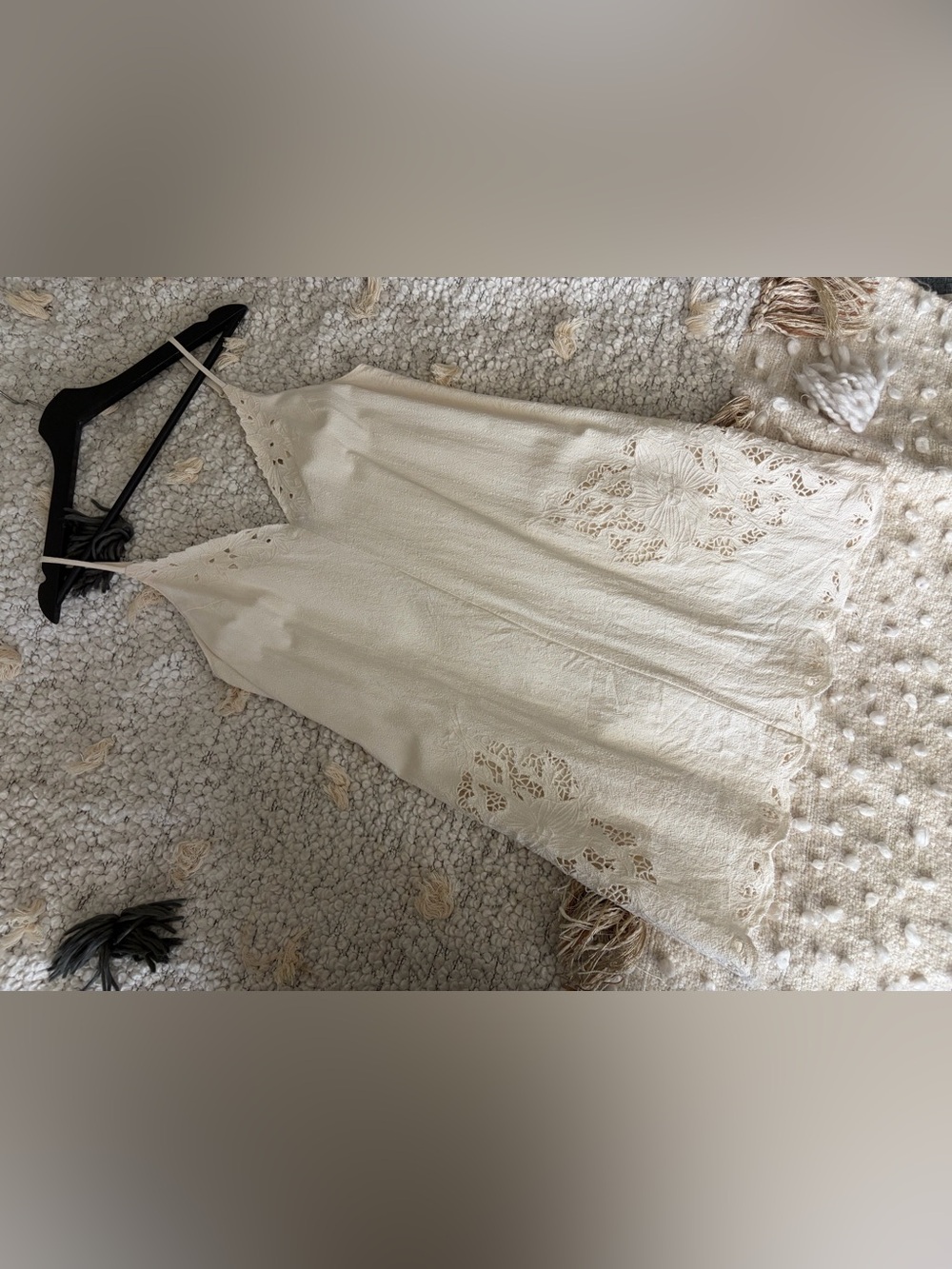 Astr Eyelet Cutout Mini Dress size Large - Picture 5 of 11